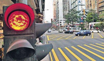 衝紅燈導致他人受傷，香港刑事責任詳解：律師分析